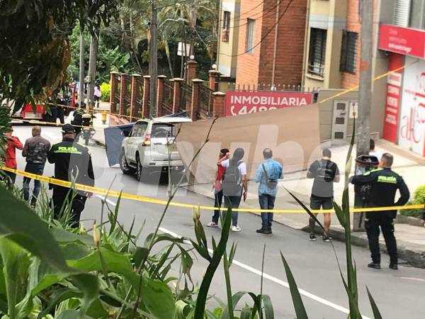 Ocampo Suaza se movilizaba con su hija en esta camioneta. FOTO: LAURA ROSA JIMÉNEZ VALENCIA