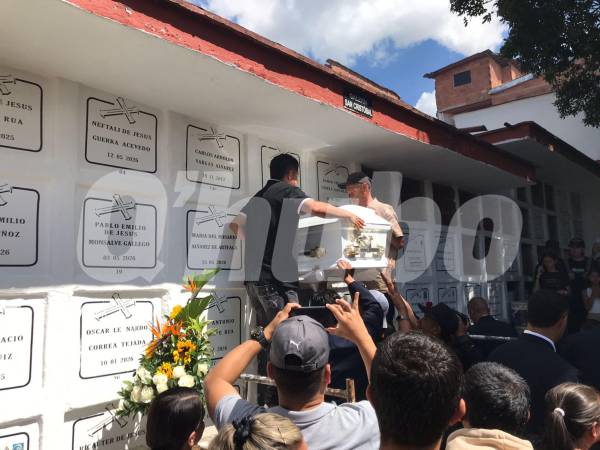 Alexánder fue sepultado en una de las bóvedas de la galería San Cristóbal. FOTO: LAURA ROSA JIMÉNEZ VALENCIA