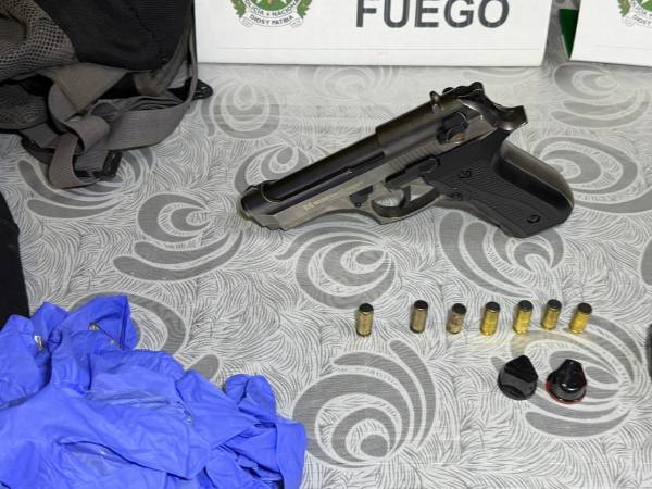 Esta sería el arma de fuego incautada. FOTO: POLICÍA