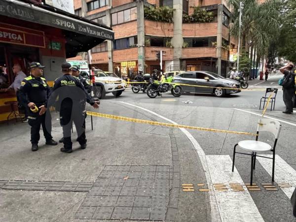 La Policía acordonó la zona tras el tiroteo. FOTO: JAIDER ESCOBAR BUITRAGO