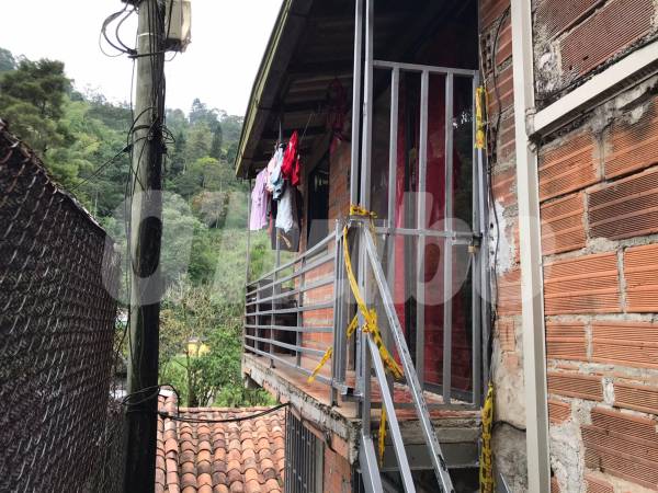 Esta es la vivienda donde ocurrió el homicidio de María Teresa Martínez. FOTO: LAURA ROSA JIMÉNEZ VALENCIA