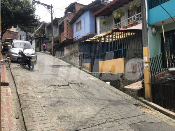 Esta la calle 59 con la carrera 19 del barrio Llanaditas, donde ocurrieron los hechos. FOTO: LAURA ROSA JIMÉNEZ VALENCIA