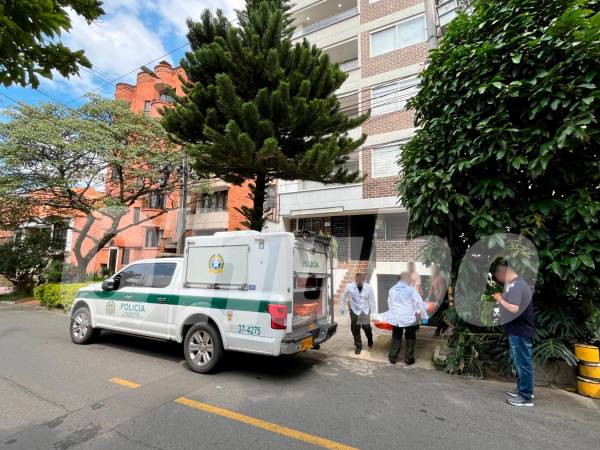 Agentes de la Sijín de la Policía se encargaron de las labores judiciales. /FOTO: ANDRÉS FELIPE OSORIO GARCÍA