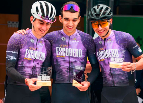 Deportista ganador, Martín Restrepo López (medio). /FOTO: EL COLOMBIANO