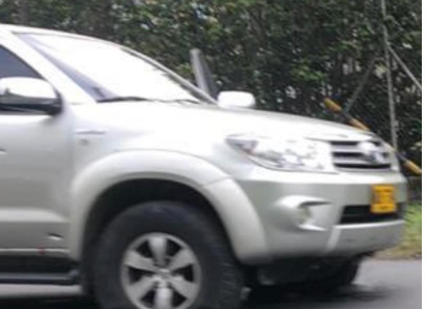 Así quedó el carro en el que iban Pablo y su acompañante. / FOTO: CORTESÍA 