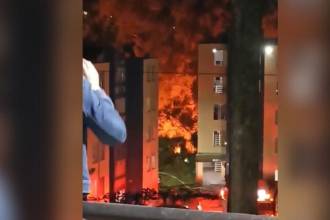 El incendio en San Antonio de Prado quedó registrado en videos compartidos en redes sociales. FOTO: CORTESÍA DENUNCIAS ANTIOQUIA