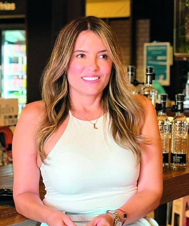 Lina Pérez, empleada Dislicores. FOTO: CORTESÍA