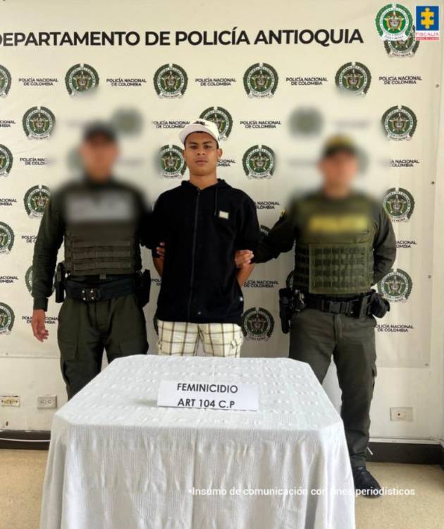 Michael Deossa Restrepo tras ser capturado. FOTO: FISCALÍA GENERAL DE LA NACIÓN