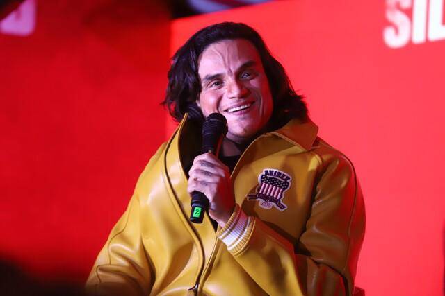 Silvestre también ha lucido el cabello largo en diferentes etapas de su carrera. FOTO: COLPRENSA