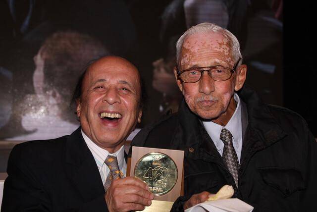 Reconocimiento a Alfonso Lizarazo. FOTO: COLPRENSA