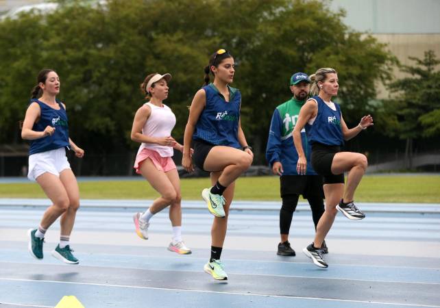 Uno de los propósitos de esta comunidad es que con ayuda de expertos los runners perfeccionen su técnica. / FOTO: CORTESÍA ALCALDÍA DE MEDELLÍN.