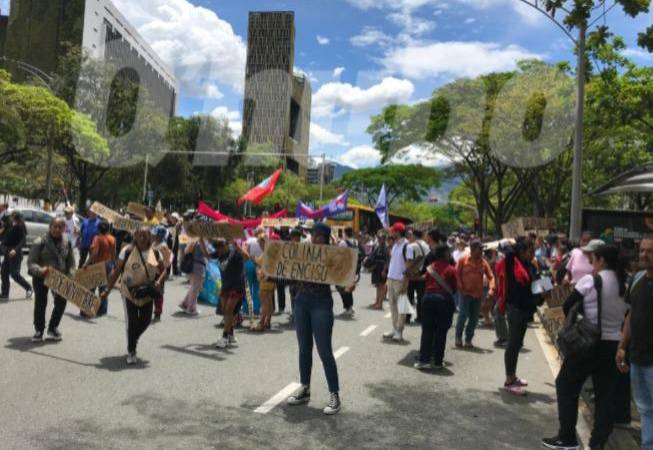 Marchas de los vendedores informales en Medellín. / FOTO: LAURA ROSA JIMÉNEZ