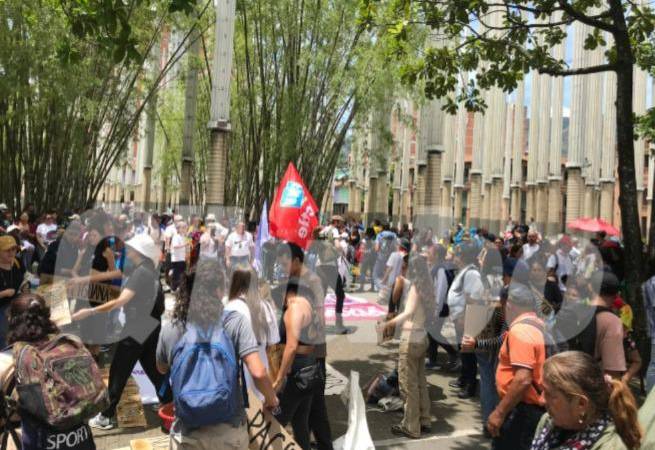 Marchas de los vendedores informales en Medellín. /FOTO: LAURA ROSA JIMÉNEZ
