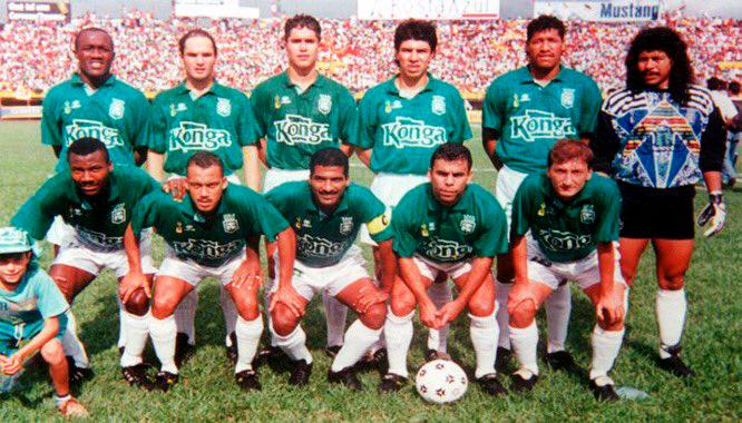 Jugadores Atlético Nacional 1994. /FOTO: X @MartinezVox