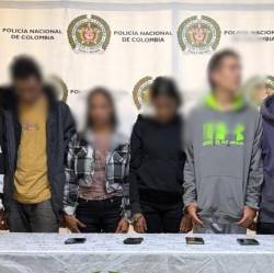 Entre los capturados hay dos mujeres conocidas con los alias de Carolina y Vanesa. FOTO: POLICÍA NACIONAL