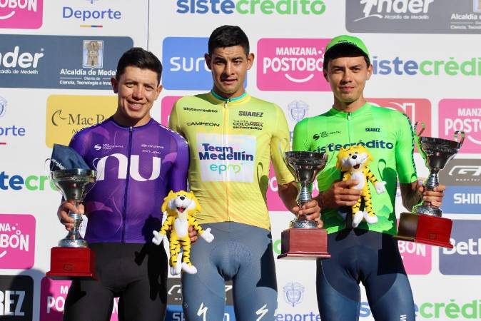 De izquierda a derecha: Javier Jamaica, Diego Camargo y Édgar Pinzón. FOTO: JHOAN MARULANDA