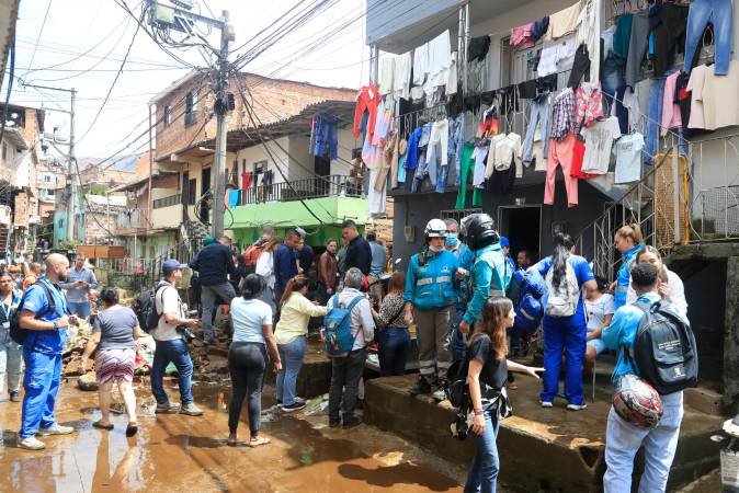 Así estaba esta mañana el lugar de la emergencia. /FOTO: JAIME PÉREZ MUNÉVAR
