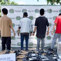 Estos fueron los 9 capturados por las autoridades. FOTO: CORTESÍA ALCALDÍA DE MEDELLÍN