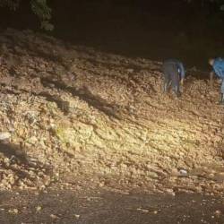 El derrumbe fue ocasionado por las fuertes lluvias del 3 de julio. FOTO: FACEBOOK NP NOTICIAS