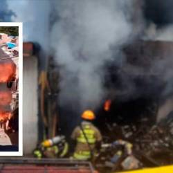 El incendio consumió las tres plantas del edificio. FOTO: CORTESÍA DAGRD Y DENUNCIAS ANTIOQUIA