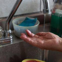 {name=Headline, data=A recoger agua: habrá cortes en sectores de Medellín, Bello y Barbosa, type=text_box, options=[], Milenium={name=Milenium, data=idcon=51183857;order=4.0, type=text, options=[]}, iterContentTypeIn=Headline, iterContentTypeOut=Headline}