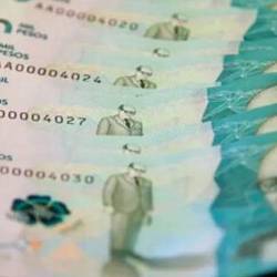 Algunas empresas se encuentran en proceso de tomar la decisión de cambiar el tipo de salario. FOTO: COLPRENSA