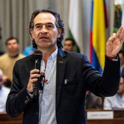 Explicó que va a exponer el caso a Luz Adriana Camargo, la fiscal general. FOTO: JULIO CÉSAR HERRERA