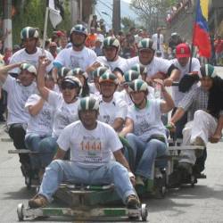Carrera de rodillos. FOTO: MANUEL SALDARRIAGA 