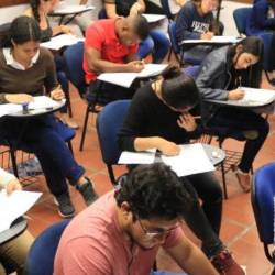 Entre los citados también hay más de 1960 estudiantes extranjeros, incluidos 782 ciudadanos venezolanos. FOTO: COLPRENSA