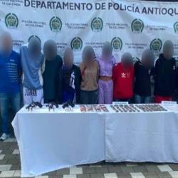 Once de los capturados tenía una orden judicial en su contra. FOTO: POLICÍA ANTIOQUIA