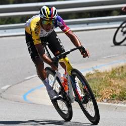 El ciclista colombiano Egan Bernal. FOTO: @NETCOMPANYINEOS