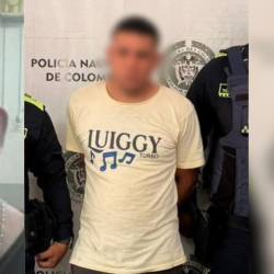 José Guillermo Beltrán, mecánico asesinado (izq.) y captura del presunto homicida (der.). FOTO: NP NOTICIAS Y POLICÍA ANTIOQUIA 