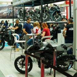 La feria fue reconocida en el 2025 por Asoeventos como el evento más importante de Medellín gracias a su impacto en la economía y la proyección internacional de la capital antioqueña. FOTO: FERIA DE LAS 2 RUEDAS