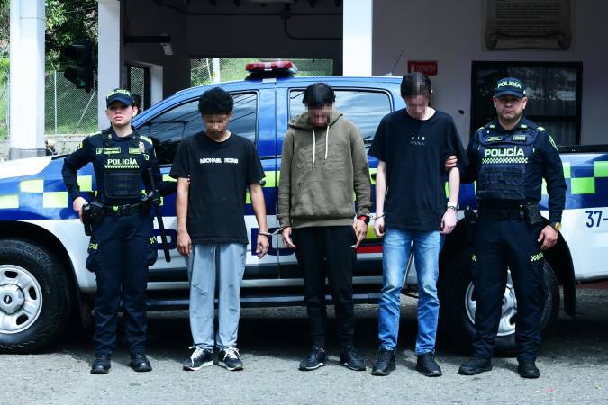 Daniel Pérez, Alejandro Saldarriaga y Kevin Montoya, los capturados. FOTO: POLICÍA NACIONAL