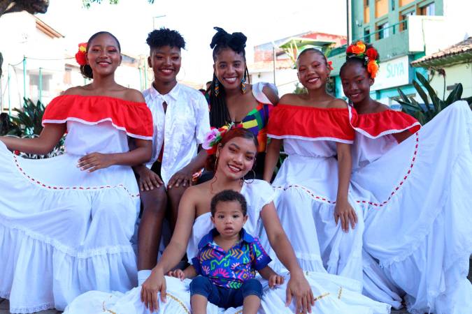 En el centro, en la fila superior, Ana Rosa Castro, gestora cultural. 