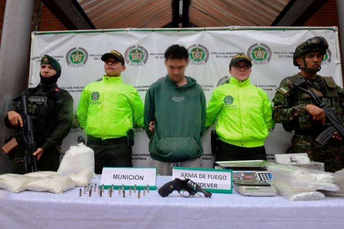 EN IMÁGENES: En Girardota desmantelaron laboratorio con capacidad de producir una tonelada mensual de coca