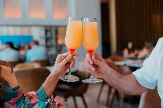 Las mimosas, combinación de jugo de naranja con vino espumoso. /FOTO: CORTESÍA