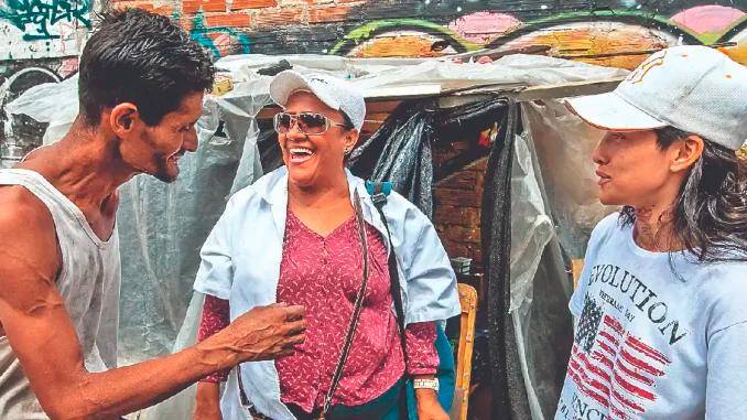 Según María Elsy, en el Centro hay más de 400 habitantes de calle, y la cifra aumenta cada vez más. /FOTO: JAIME PÉREZ.