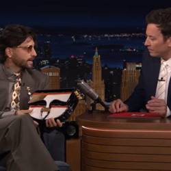 Con un shot de Antioqueño celebraron el lanzamiento de ‘Loco x volver’ y hablaron de otros temas que el artista compartió con el público. FOTO: YOUTUBE THE TONIGHT SHOW STARRING JIMMY FALLON