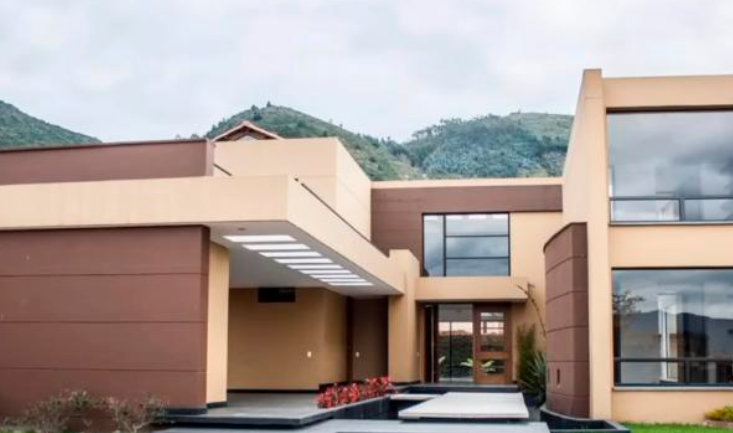 ¡Qué lujo! Así es la mansión de Falcao en Bogotá: tiene sala de cine