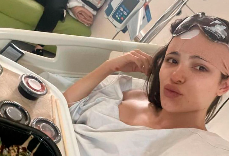 Esta fue la primera foto compartida tras su cirugía. /FOTO: INSTAGRAM @maracifuentes1