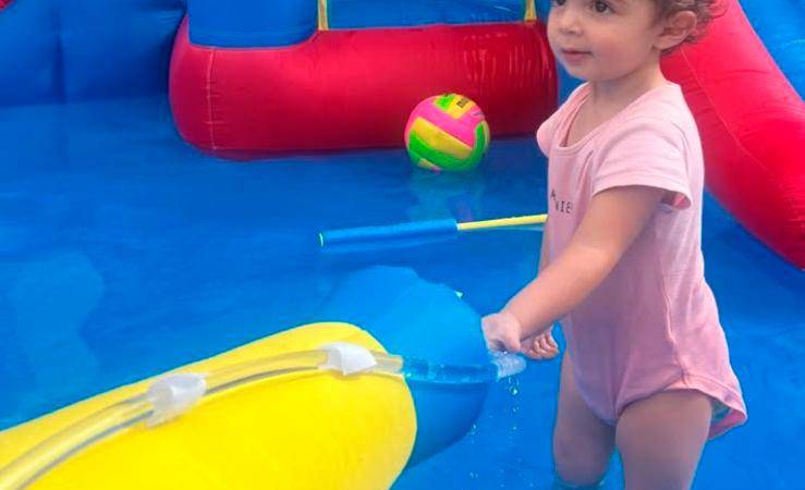 Sophie disfrutando de su regalazo. /FOTO: INSTAGRAM