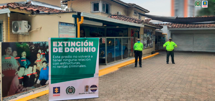 Esta es la casa en la que funcionaba el museo de Pablo Escobar. / FOTO: CORTESÍA FISCALÍA.