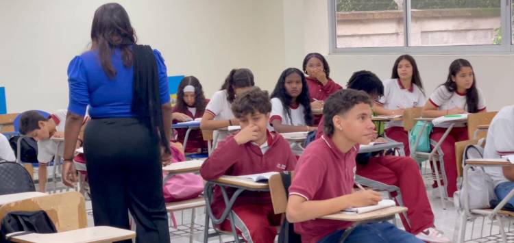 Las 228 instituciones educativas oficiales de Medellín iniciaron el proceso de matrícula para 2024. /FOTO: CORTESÍA