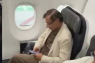 El expresidente viajó a México en medio de la polémica generada por su inclusión en la Lista Clinton y la decisión de Avianca de no transportarlo. FOTO: CAPTURA DE VIDEO