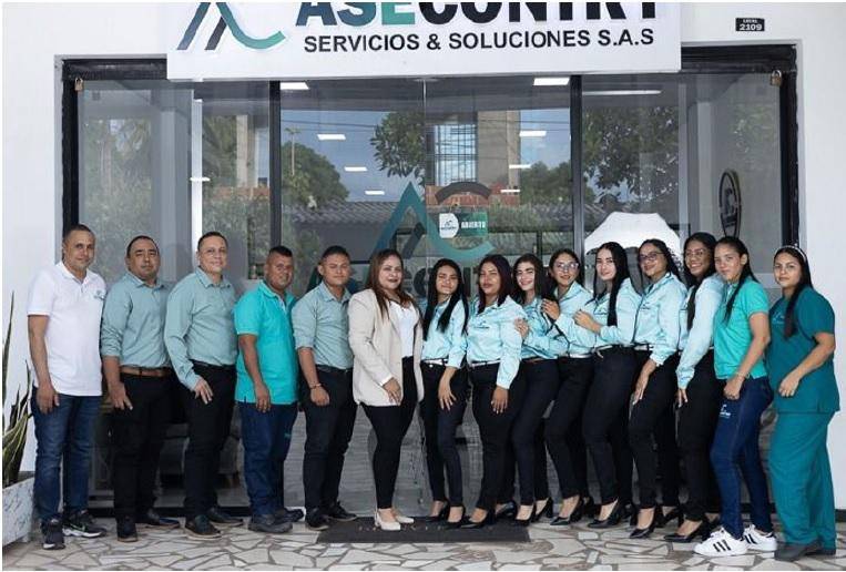 Equipo de trabajo de Asecontry Servicios y Soluciones. FOTO: CORTESÍA