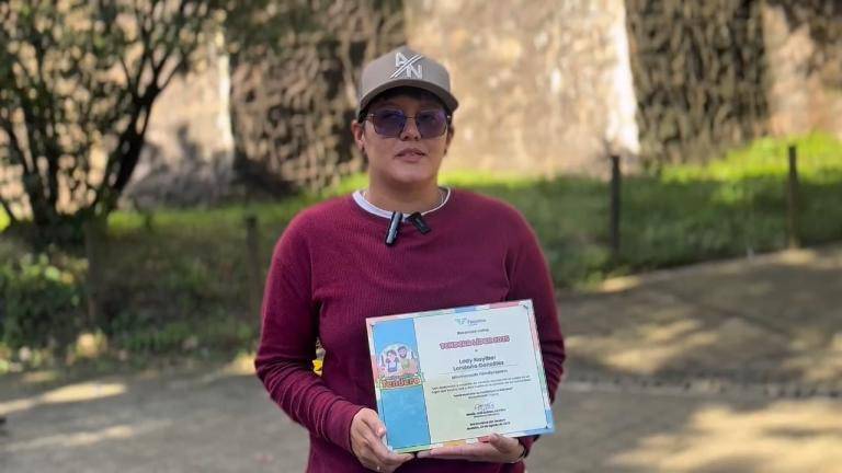 Lady Londoño González es la nueva tendera líder e invitó a sus colegas a seguir trabajando, a no tirar la toalla y seguir pegados de Dios. / FOTO: CORTESÍA