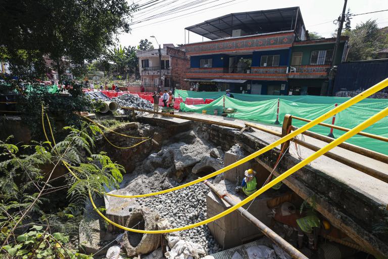 Así estaba el puente hace tan solo un par de días. FOTO: MANUEL SALDARRIAGA QUINTERO