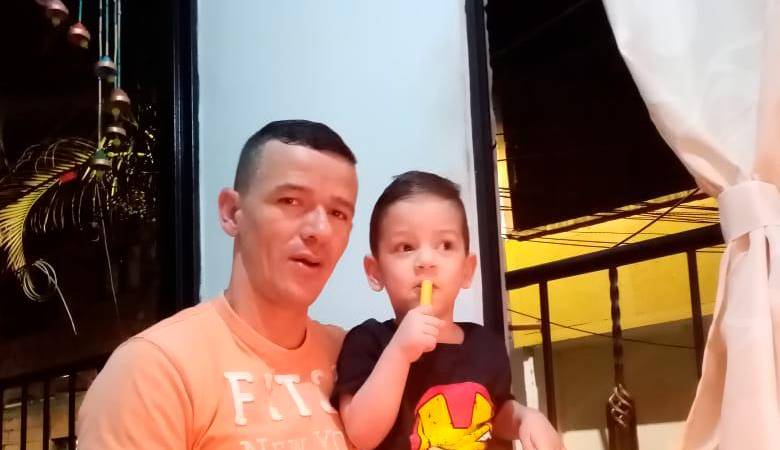 Raúl Chavarría Olaya, el padre de Emiliano trabajó durante tres años como utilero de las fuerzas básicas de Envigado FC. /FOTO: CORTESÍA