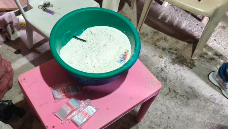 Elementos hallados en vivienda del sector La Francia. FOTO: POLICÍA METROPOLITANA VALLE DE ABURRÁ